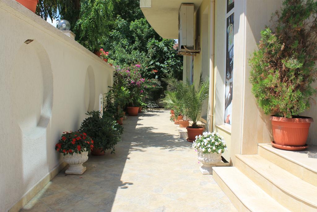 Stela Guest House Tsarevo Bagian luar foto