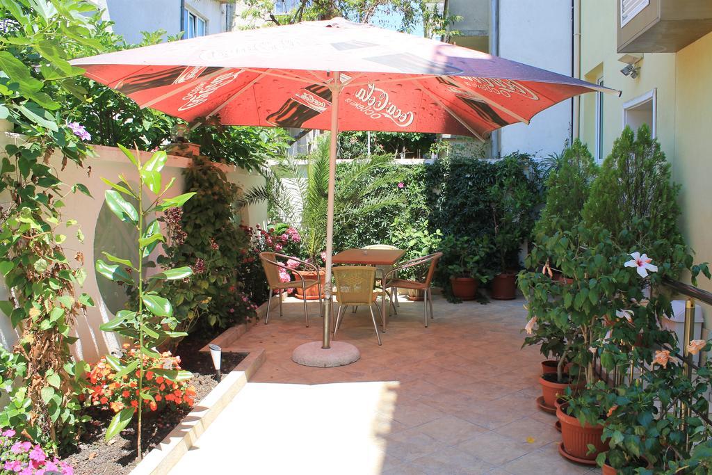 Stela Guest House Tsarevo Bagian luar foto