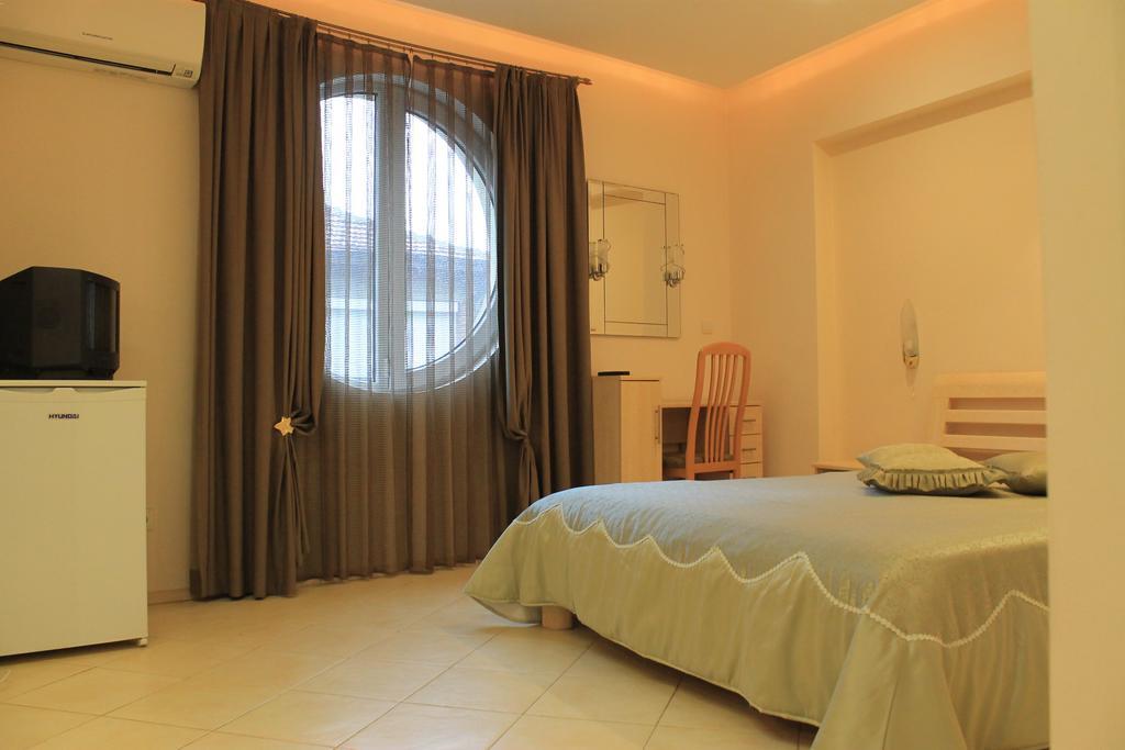 Stela Guest House Tsarevo Ruang foto